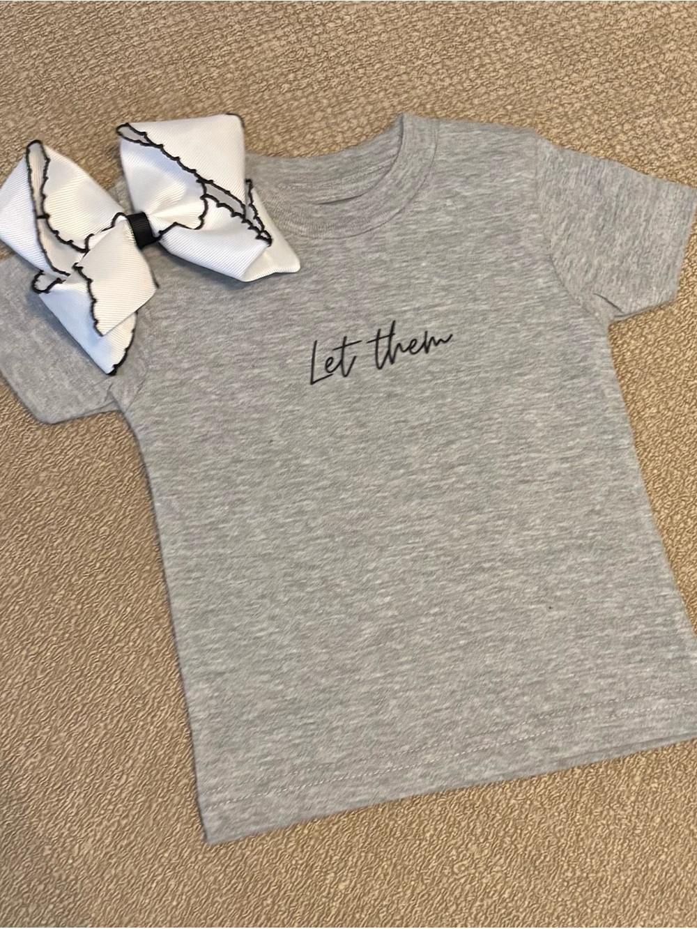 Kids' Gray 'Let Them' Short Sleeve Tee